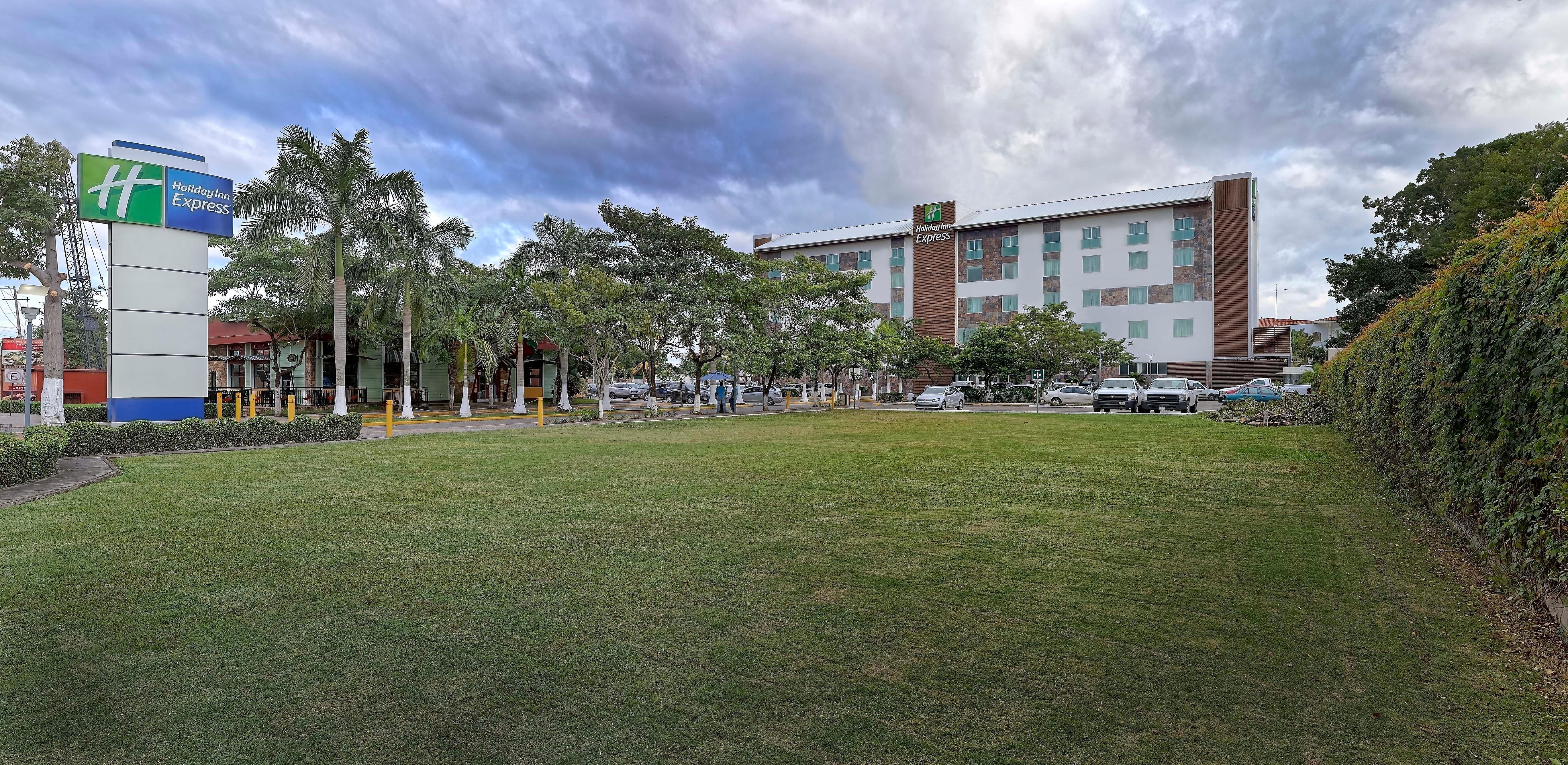 Holiday Inn Express Villahermosa By Ihg Kültér fotó