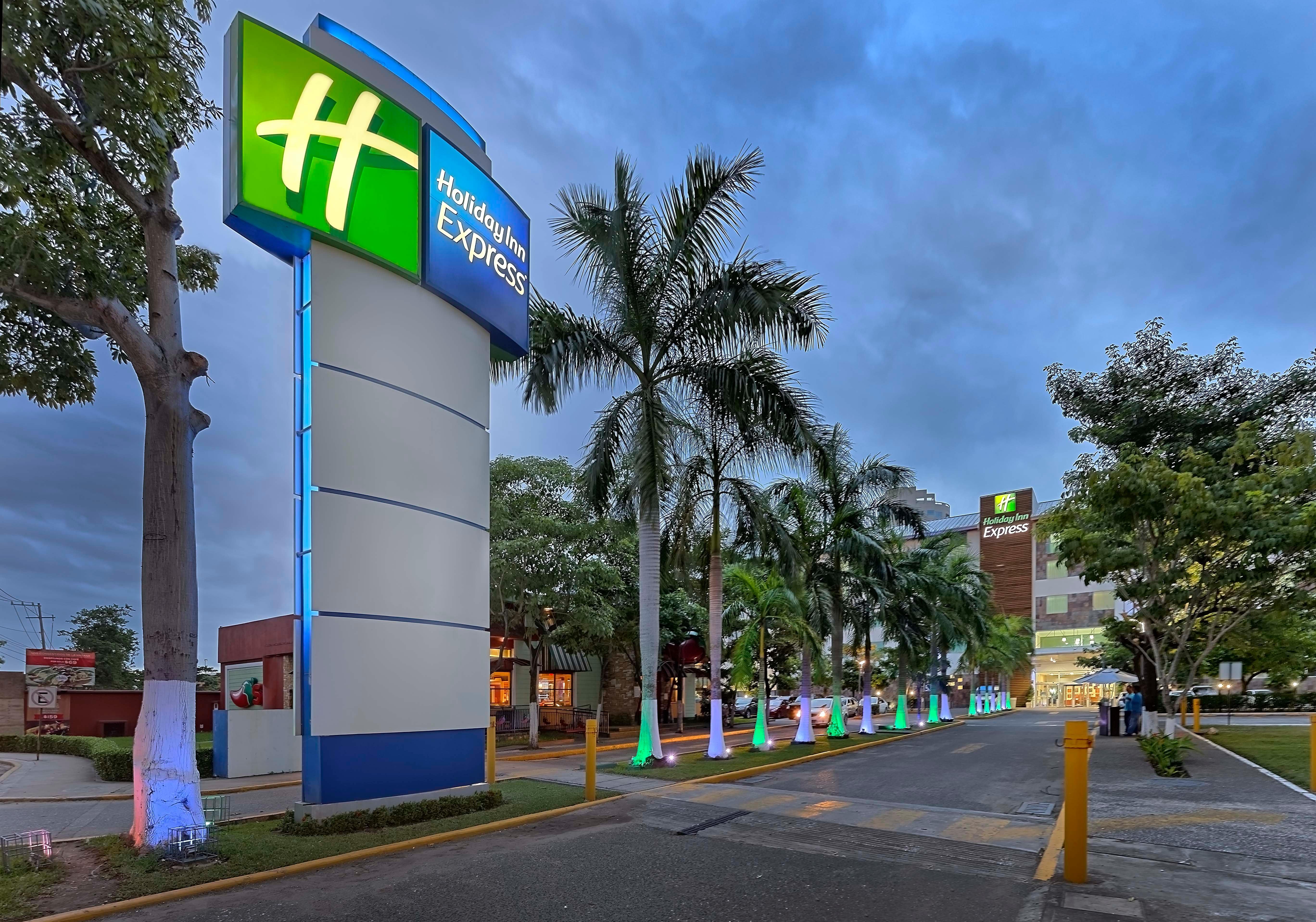 Holiday Inn Express Villahermosa By Ihg Kültér fotó